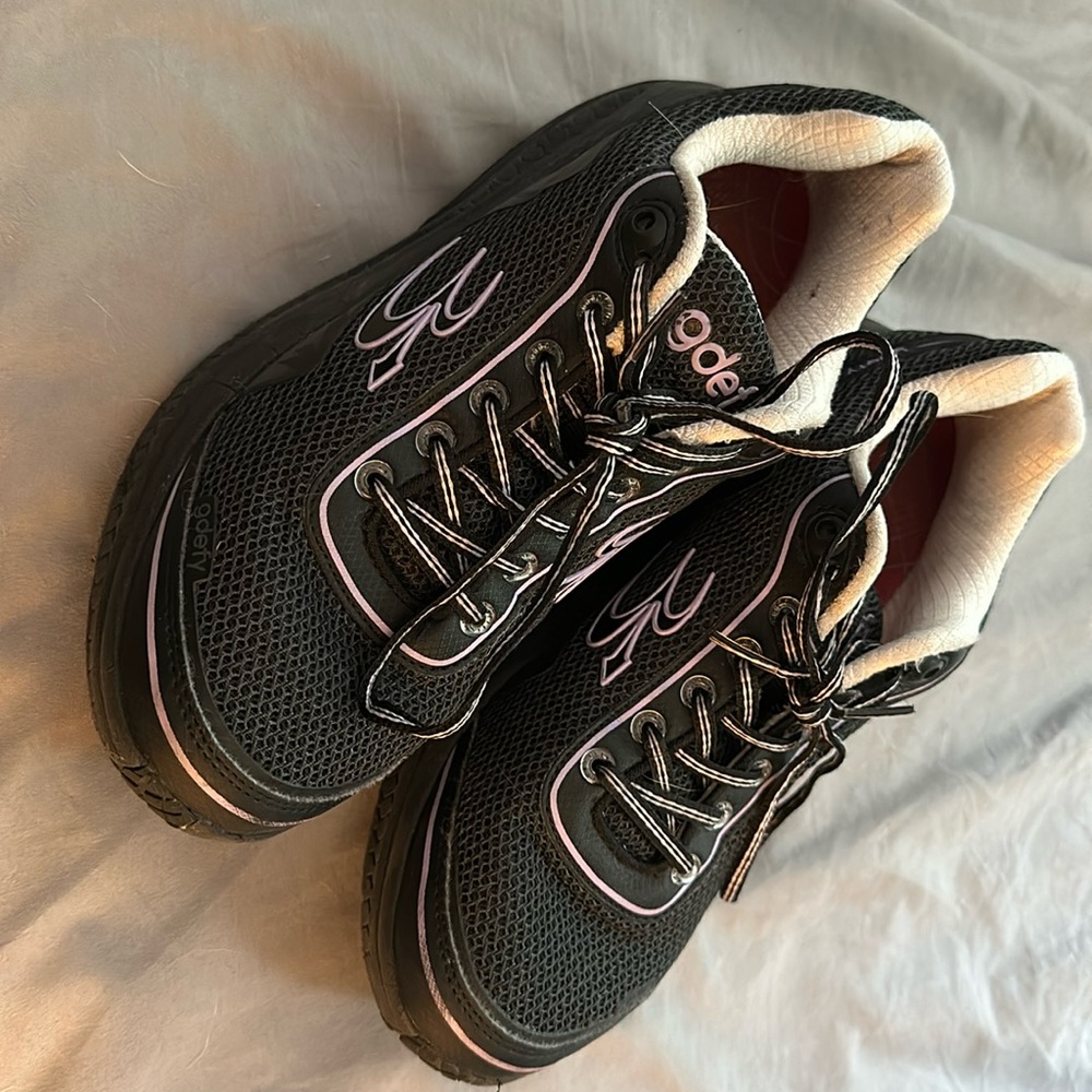 GDEFY Mighty Walk - 8.5 black and lavender